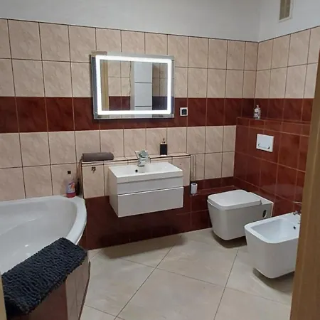 Przy Stawie * فروتسواف